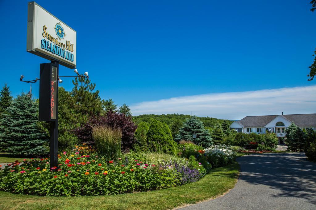 Strawberry Hill Seaside Inn 락포트 외부 사진
