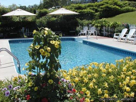 Strawberry Hill Seaside Inn 락포트 시설 사진
